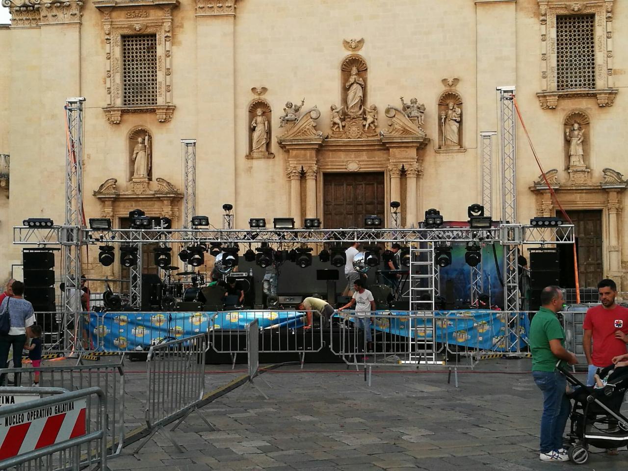 Le iniziative per Natale siano fatte tutelando il Centro Antico Le iniziative per Natale siano fatte tutelando il Centro Antico