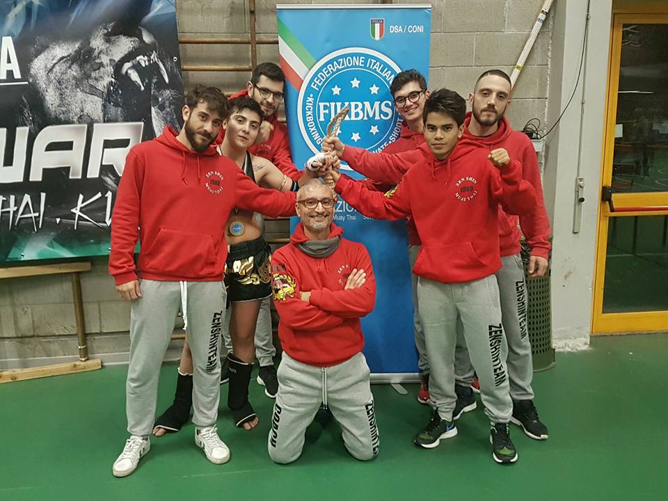 La Zen Shin trionfa ai Campionati Italiani Assoluti FIKBMS di Muay Thai La Zen Shin trionfa ai Campionati Italiani Assoluti FIKBMS di Muay Thai