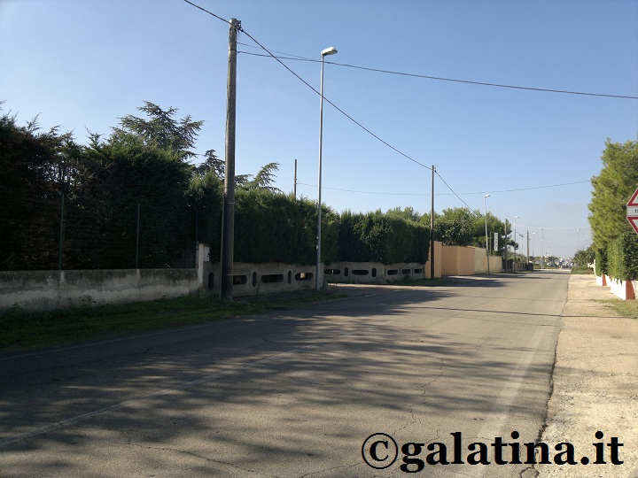 Fra Soleto e Galatina. Accende la luce e viene avvolto dal fuoco Fra Soleto e Galatina. Accende la luce e viene avvolto dal fuoco