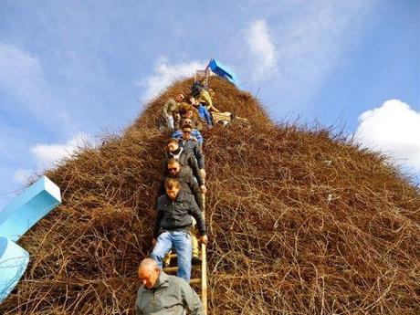 Con la Festa della vite al via la costruzione della focara