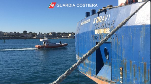 Un kamikaze nel porto di Otranto, ma era un'esercitazione