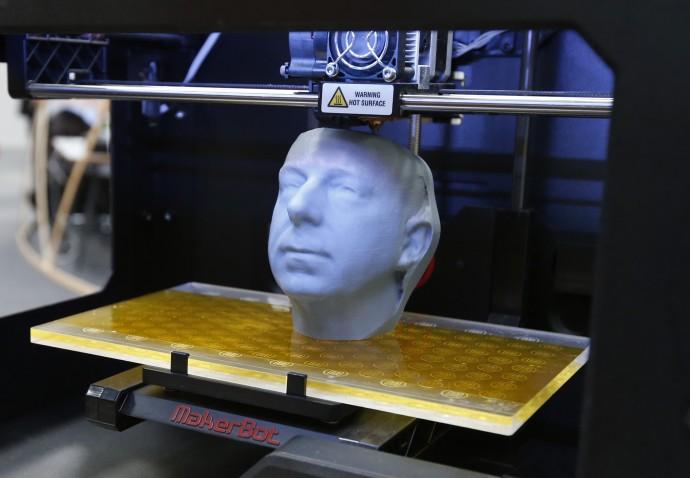 Al Polo 1 di Galatina arriva la stampante 3D Al Polo 1 di Galatina arriva la stampante 3D