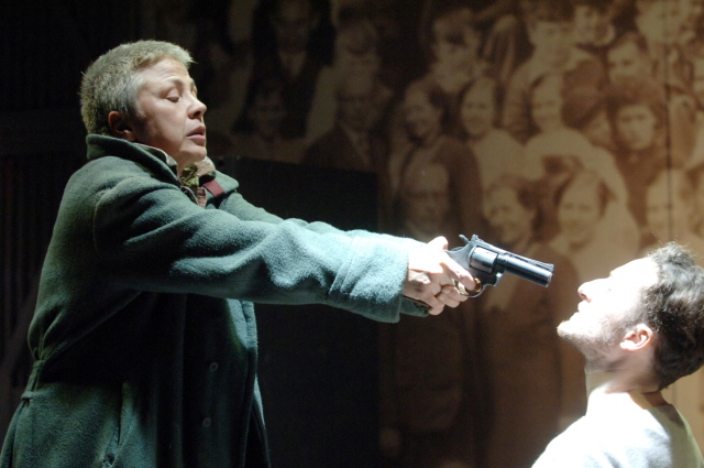 'Processo a Dio', questa sera al Teatro Tartaro. Ingresso con prenotazione al costo di 1€