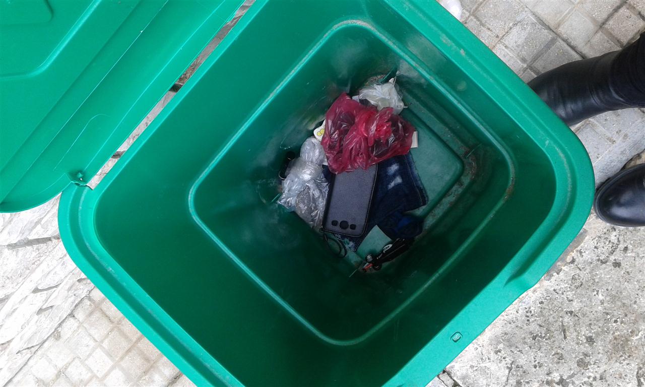 La Monteco e l'indifferenziata in via Sanremo