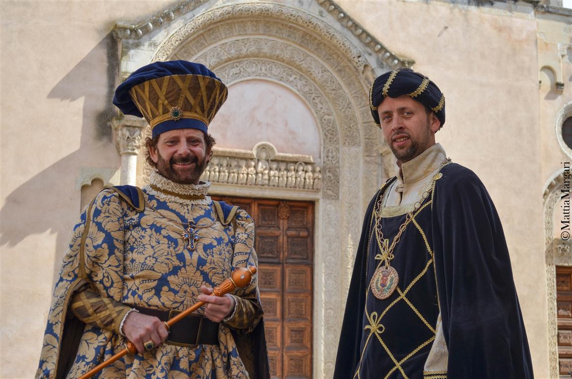 Raimondello ed Angilberto in giro per Galatina
