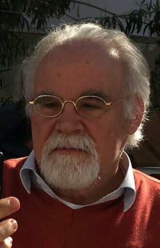 "Grazie soprattutto ai tanti pazienti che in tutti questi anni hanno avuto fiducia nella mia persona" "Grazie soprattutto ai tanti pazienti che in tutti questi anni hanno avuto fiducia nella mia persona"