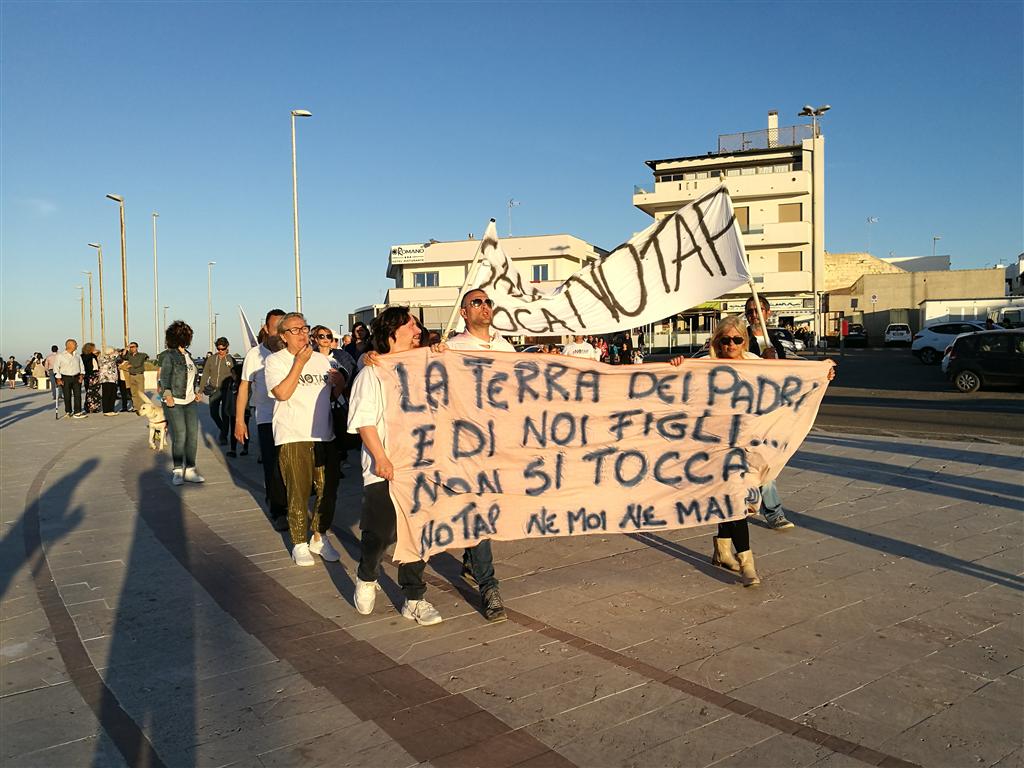 Manifestazione a San Foca contro il gasdotto TAP