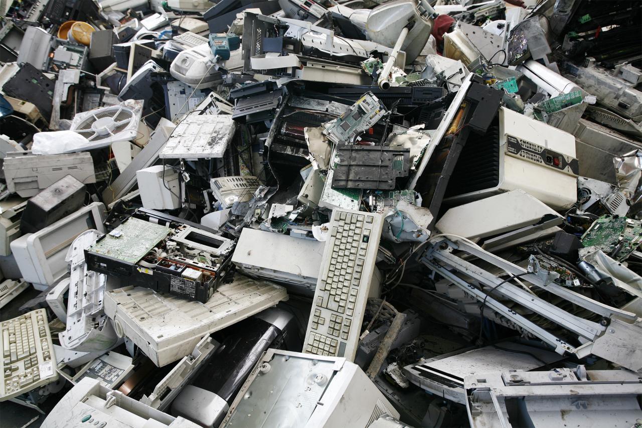 Raccolta sperimentale di piccoli elettrodomestici non più funzionanti presso due punti vendita COOP 