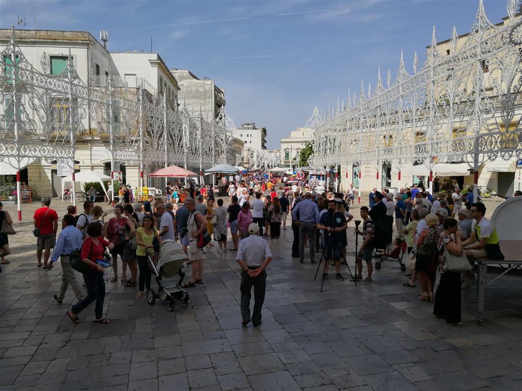 Si può ancora tornare sui "luoghi della festa" Si può ancora tornare sui "luoghi della festa"
