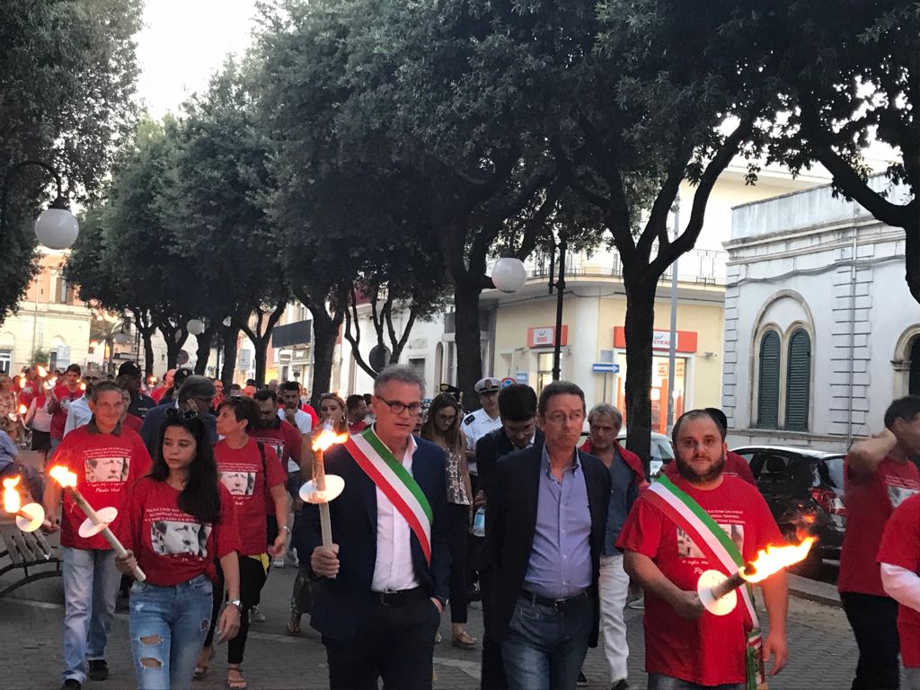 &quot;Paolo Vive&quot;. Il sindaco di Galatina sceglie la fiaccolata in ricordo di Borsellino per la sua prima uscita ufficiale fuori città
