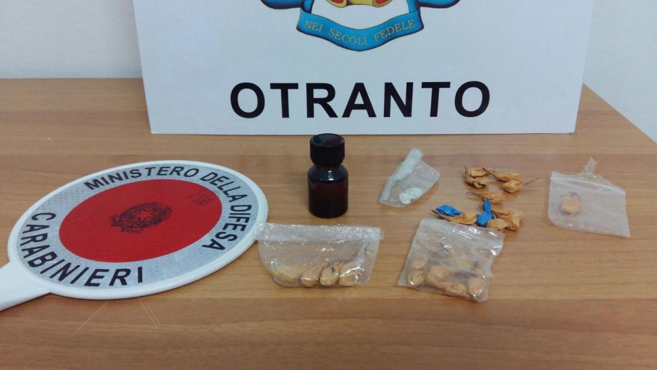 Tre arresti per spaccio di droga nel parcheggio di una nota discoteca salentina