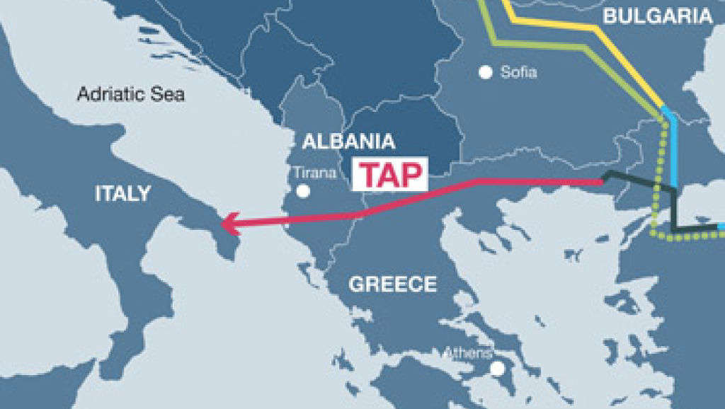 L'ultimo carico di tubi per TAP fermo a Brindisi L'ultimo carico di tubi per TAP fermo a Brindisi