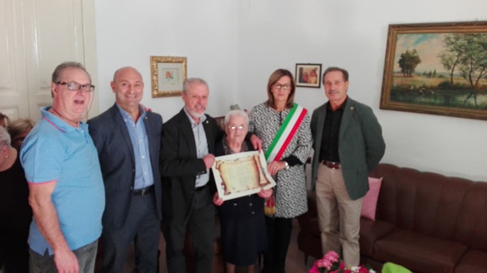 I cento anni di nonna Sara