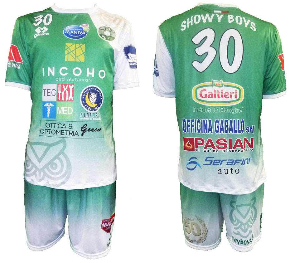 La nuova maglia della Showy Boys La nuova maglia della Showy Boys