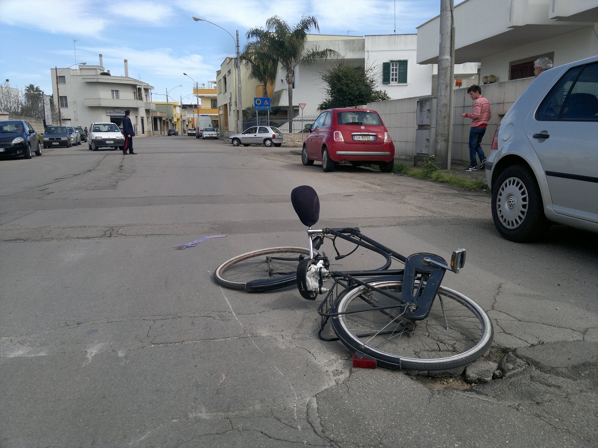 &quot;Mai più incidenti a causa delle buche sulle strade!&quot;. Un appello al Sindaco