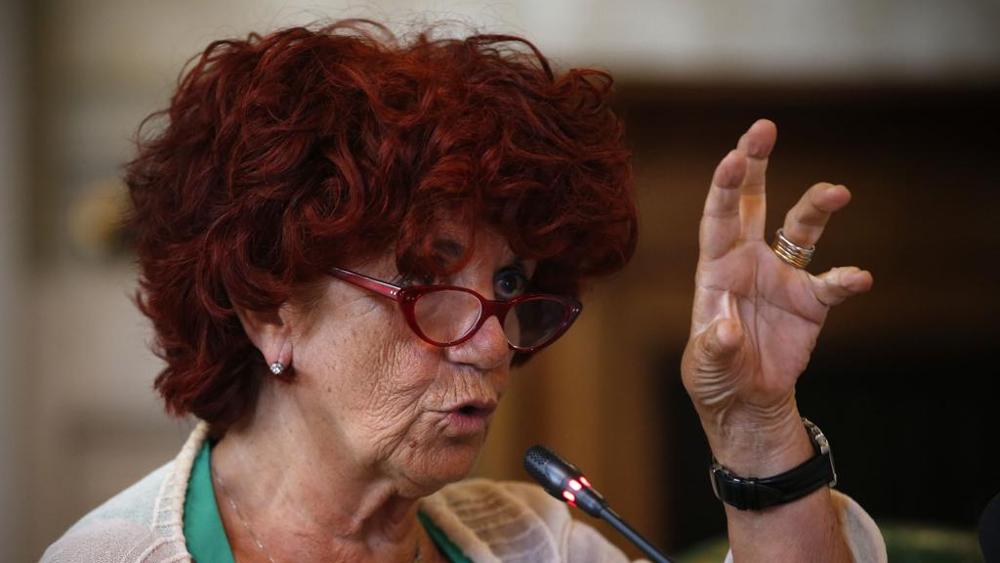 In un test per studenti di medicina l'omosessualità trattata come una malattia. La ministra bacchetta l'autore