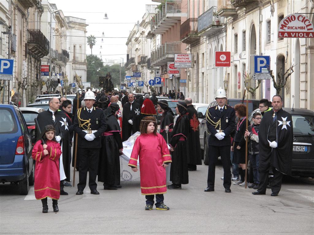 Migliaia di persone alla processione dell'Addolorata