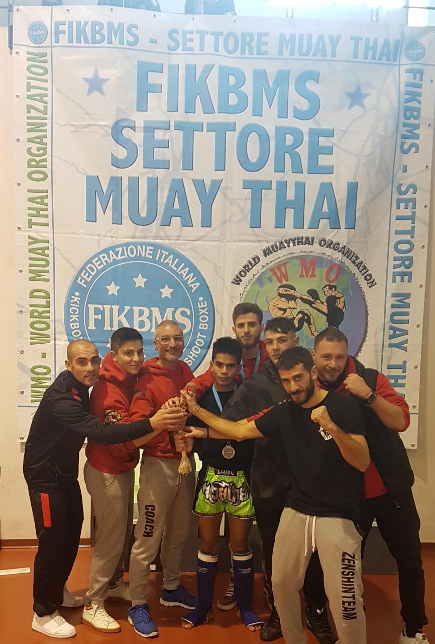 La Zen Shin di Galatina si fa onore ai Campionati Italiani Assoluti di Muay Thai La Zen Shin di Galatina si fa onore ai Campionati Italiani Assoluti di Muay Thai