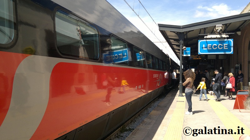 Sarà riaperto il deposito bagagli della stazione di Lecce