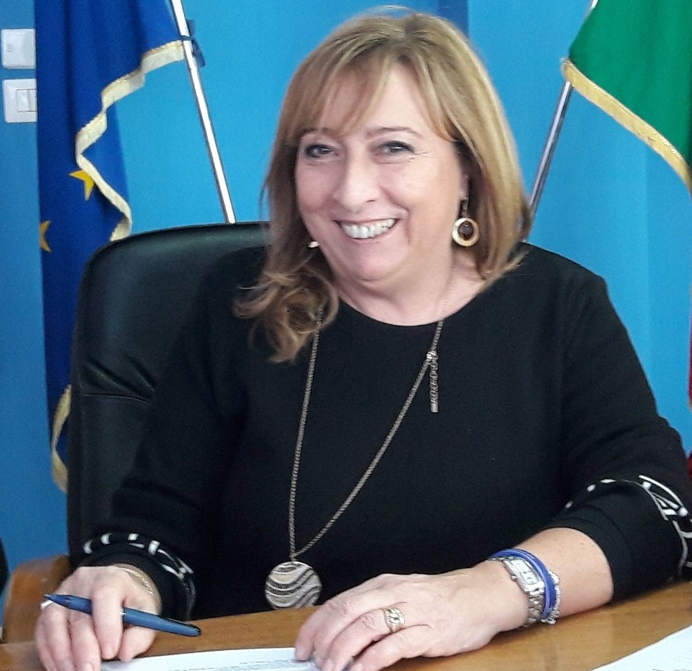 "Al servizio dei cittadini del Salento" "Al servizio dei cittadini del Salento"