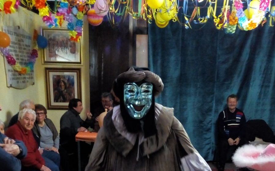Alla Società Operaia torna la Quadriglia e per Carnevale si riempie il salone 