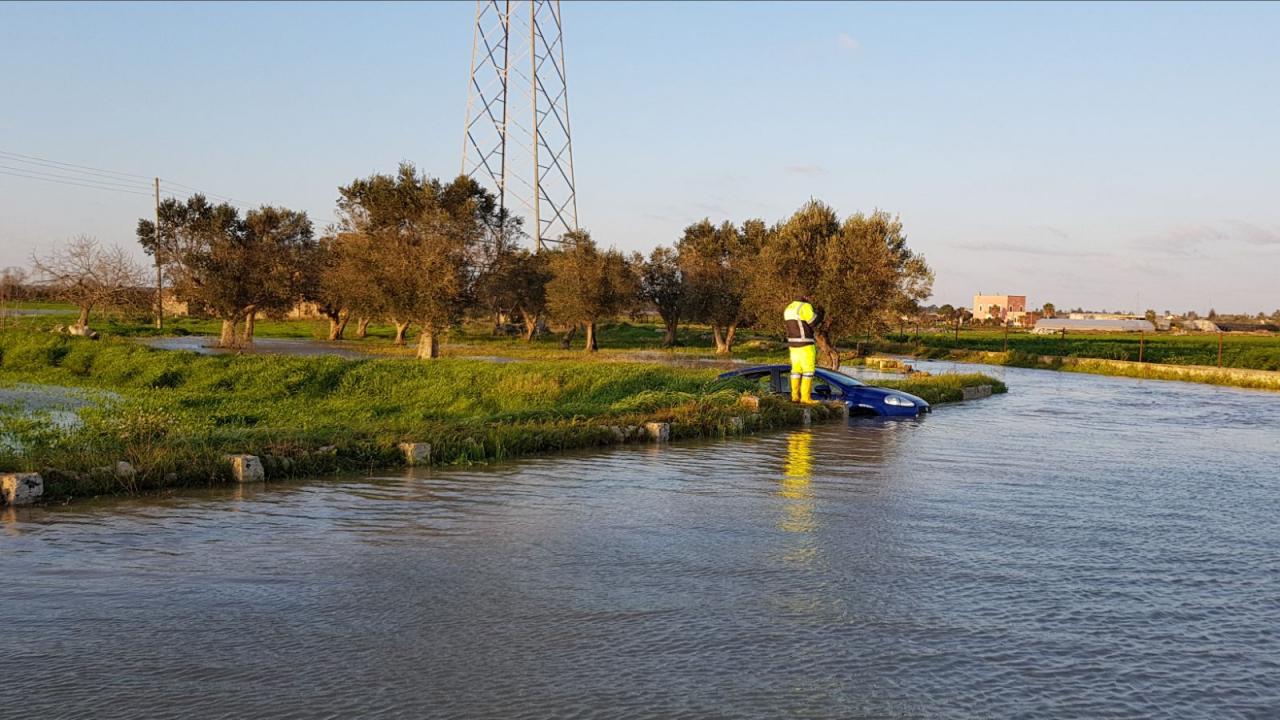 Esondazione dell'Asso, paura per due ragazze