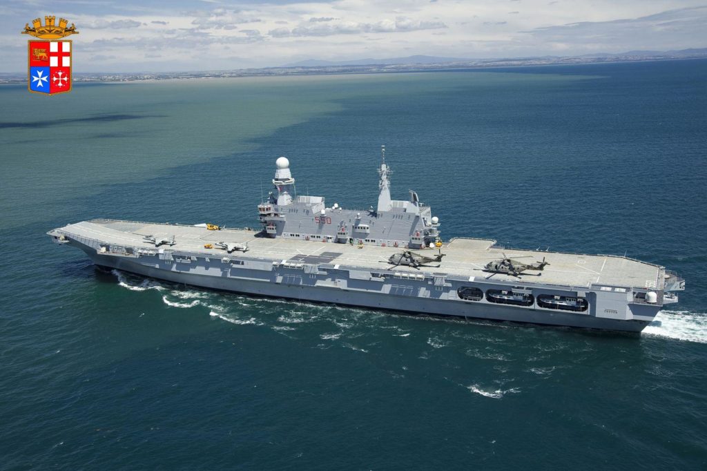 La portarei Cavour in sosta a Bari