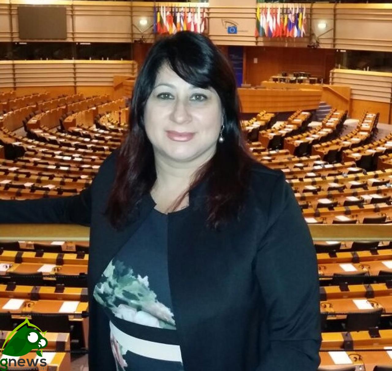 Gli auguri di Daniela Sindaco ai due parlamentari galatinesi Gli auguri di Daniela Sindaco ai due parlamentari galatinesi