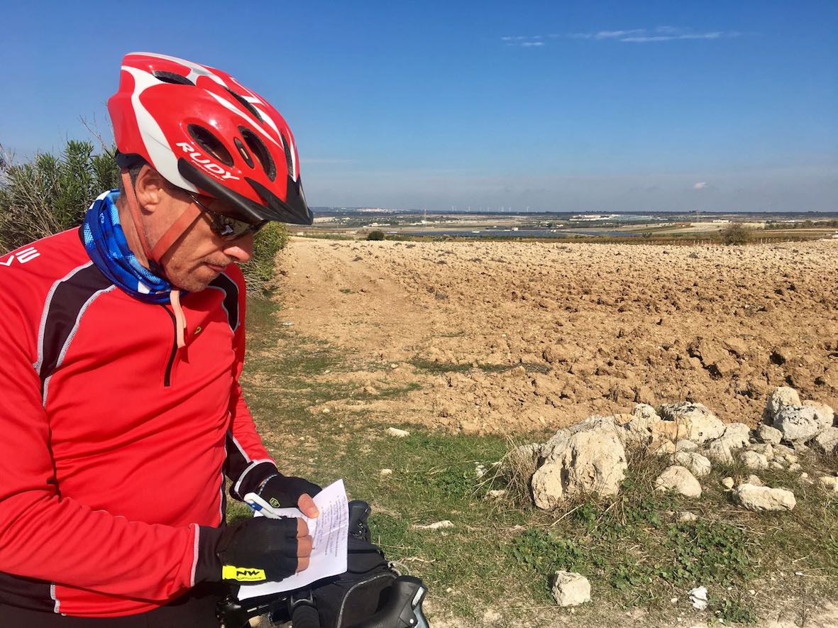 La Ciclovia dell’Acquedotto Pugliese è un libro