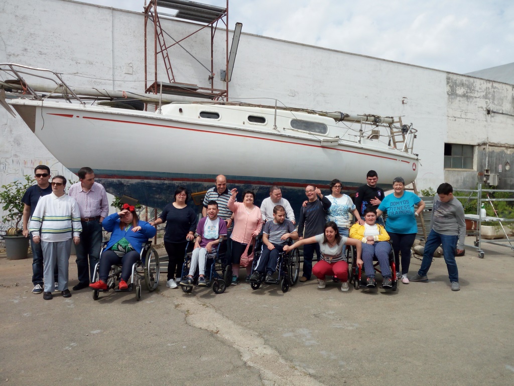 "Col vento in poppa e le vele gonfie per sempre solcheró quell’infinito orizzonte"