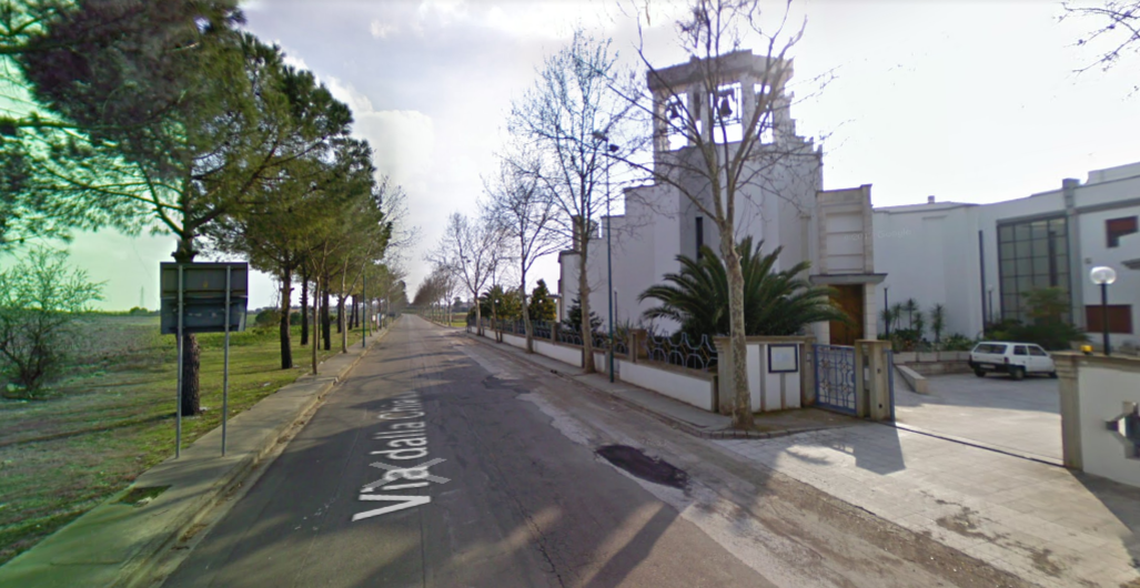 Nuovi pali in viale Ippolito De Maria Nuovi pali in viale Ippolito De Maria
