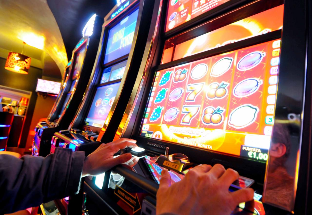 Sale giochi a 500 metri di distanza dalle scuole, la Regione condede una proroga Sale giochi a 500 metri di distanza dalle scuole, la Regione condede una proroga
