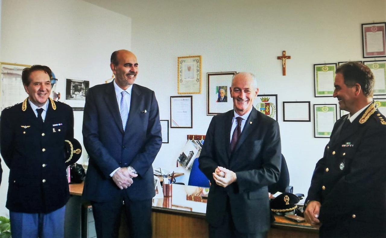 Visita lampo del Capo della Polizia al Commissariato di Galatina