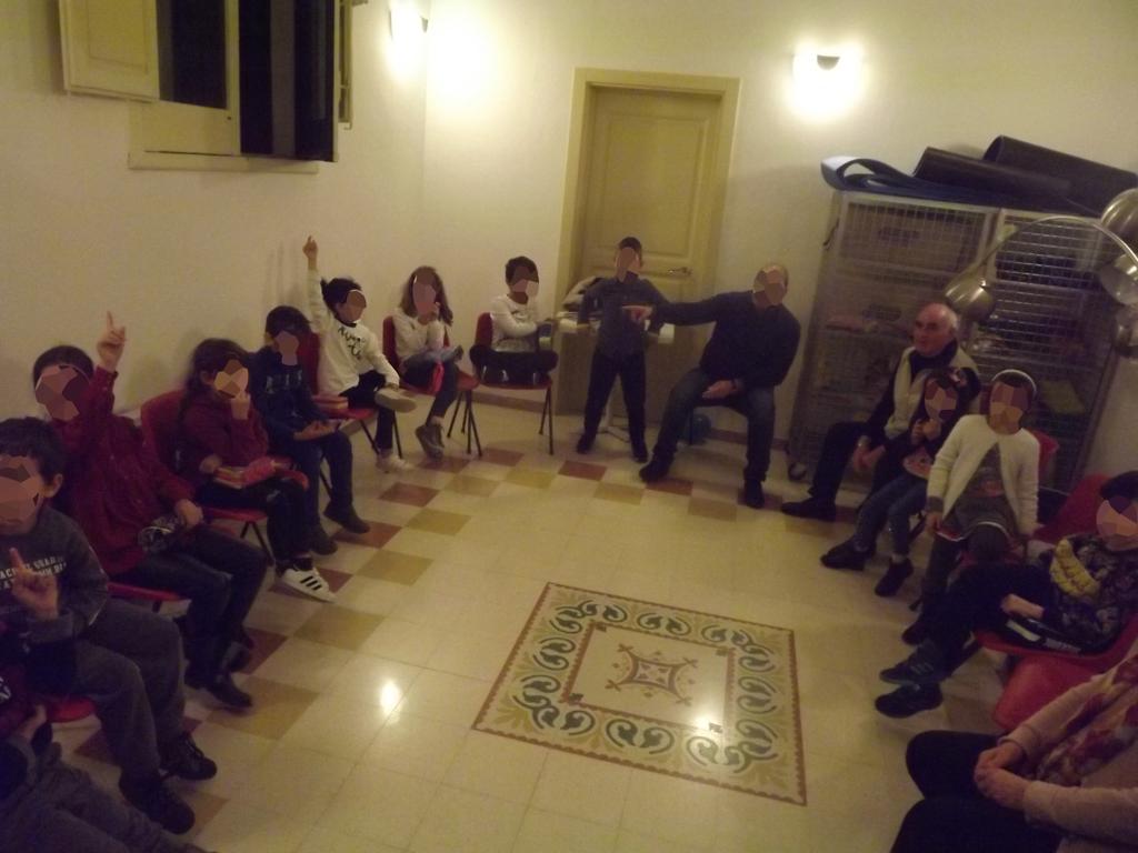 Bambini e anziani insieme