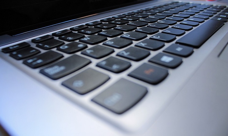 Simulare al computer la lotta alla mafia Simulare al computer la lotta alla mafia