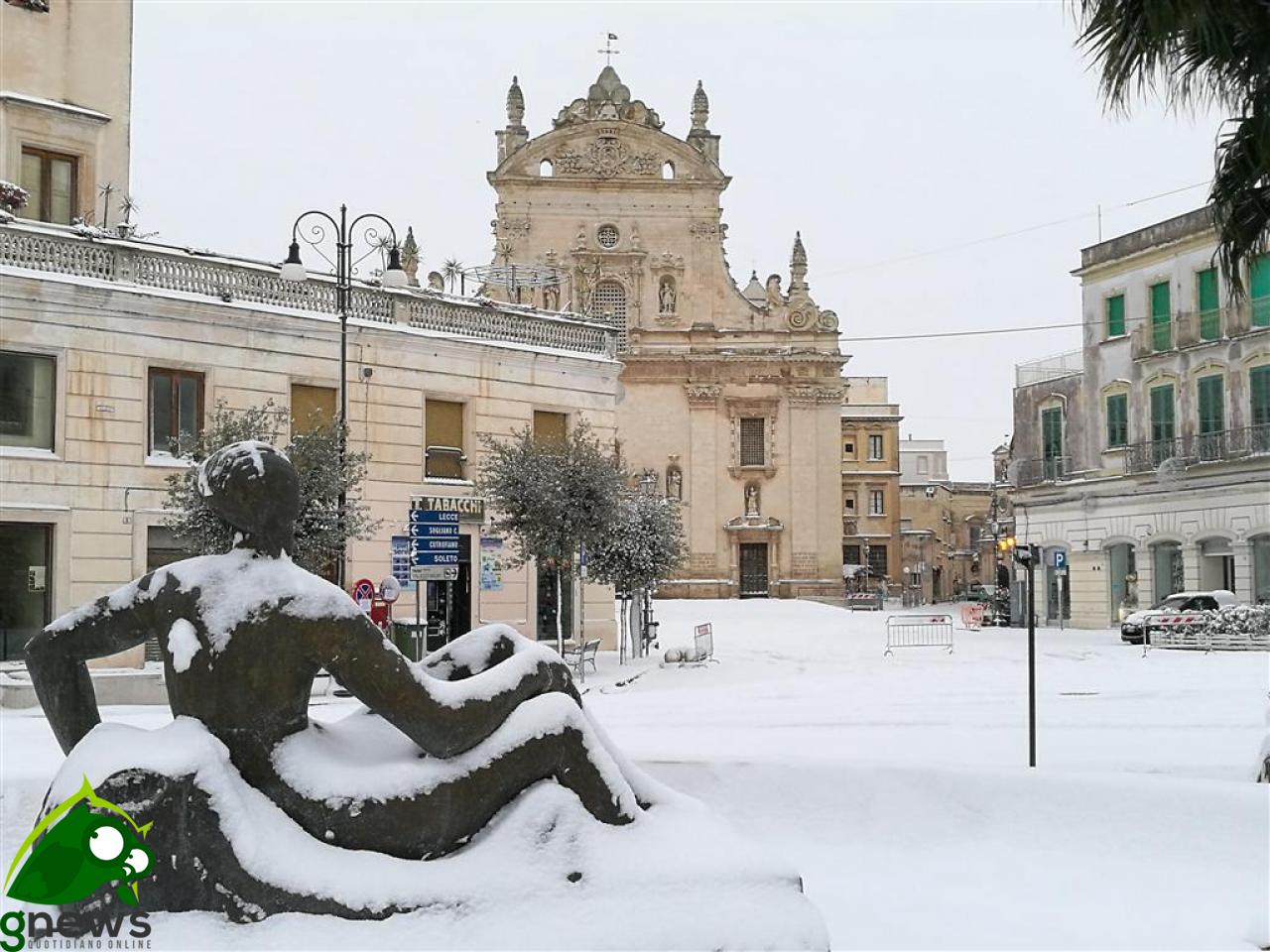 Allerta neve nel Salento, anche a Galatina mobilitati le Forze dell'ordine e i volontari della Protezione Civile Allerta neve nel Salento, anche a Galatina mobilitati le Forze dell'ordine e i volontari della Protezione Civile