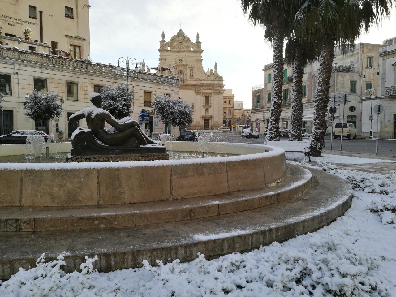 &quot;Non mettersi in viaggio se non è strettamente necessario&quot;
