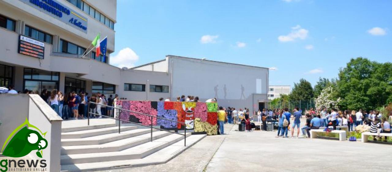 Giornate di Promozione della Cultura Scientifica: 30 studenti del Liceo Vallone di Galatina nei laboratori di ricerca di Unisalento Giornate di Promozione della Cultura Scientifica: 30 studenti del Liceo Vallone di Galatina nei laboratori di ricerca di Unisalento