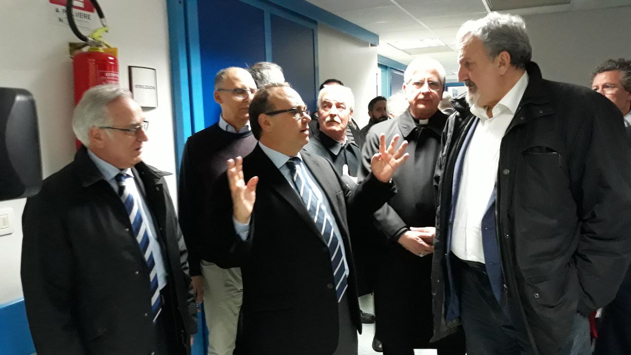 &quot;Nessun ospedale è stato chiuso&quot;, parola di Emiliano