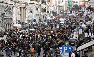 "Grazie ragazzi per quello che fate in difesa dell'ambiente" "Grazie ragazzi per quello che fate in difesa dell'ambiente"