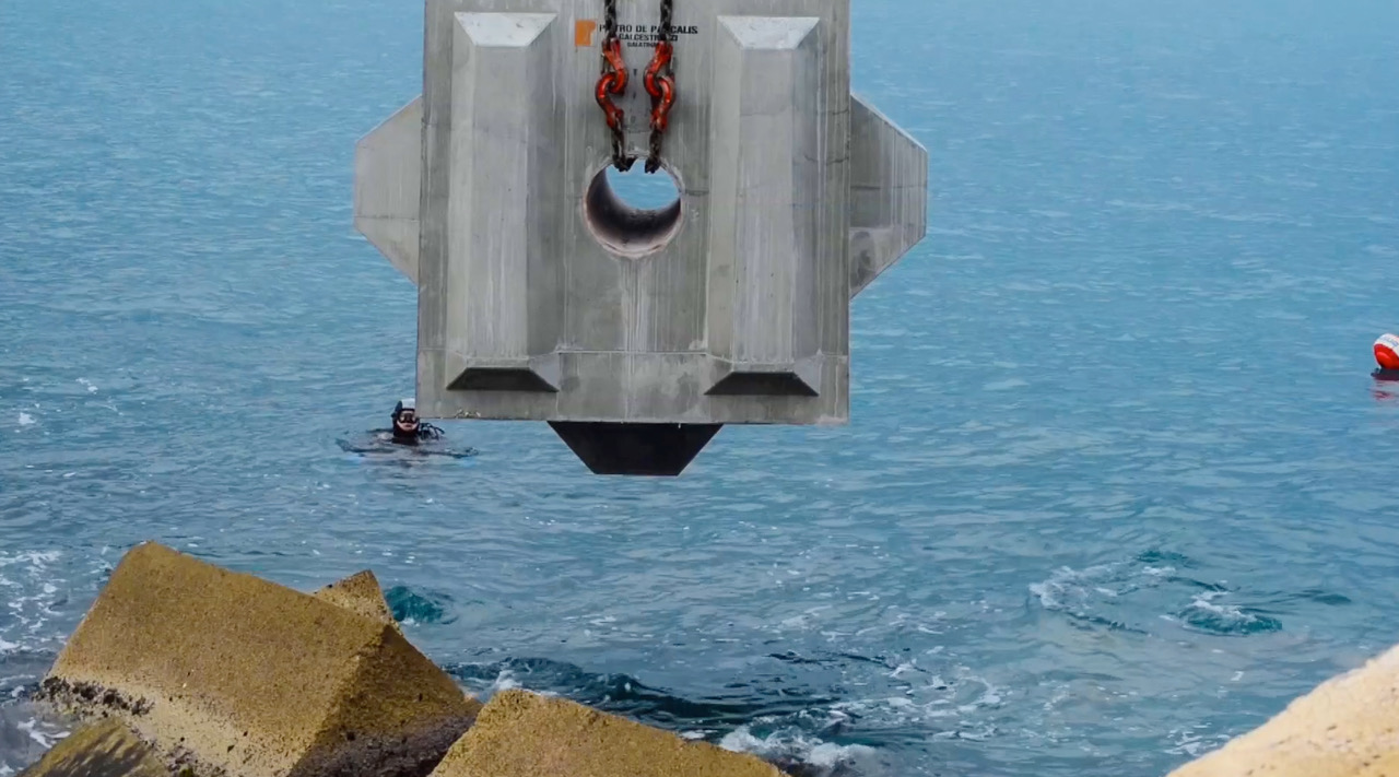 Dighe in calcestruzzo ecosostenibile ottenuto dalla posidonia spiaggiata, due aziende galatinesi hanno collaborato alla realizzazione della ricerca