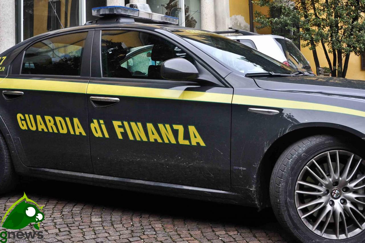 Traffico d'armi, arrestati due montenegrini. L'indagine partita dopo il controllo di un ventitreenne galatinese Traffico d'armi, arrestati due montenegrini. L'indagine partita dopo il controllo di un ventitreenne galatinese