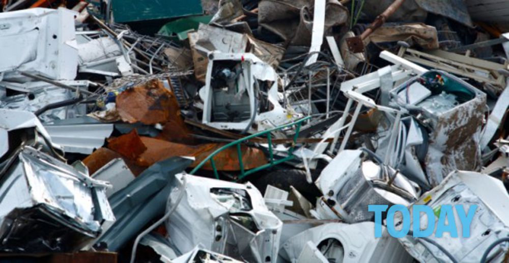In Puglia raccolte quasi 12000 tonnellate di rifiuti elettronici In Puglia raccolte quasi 12000 tonnellate di rifiuti elettronici