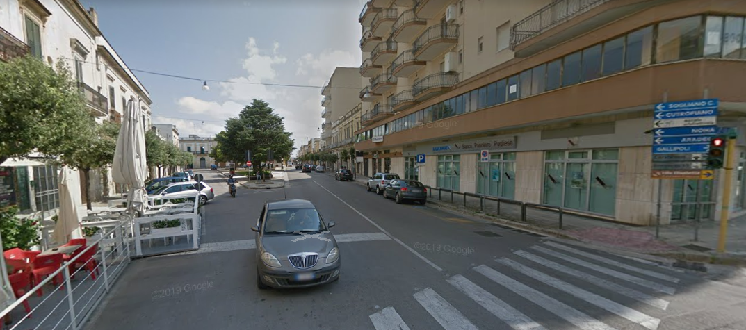 Rapina da Far West in via Sogliano Rapina da Far West in via Sogliano