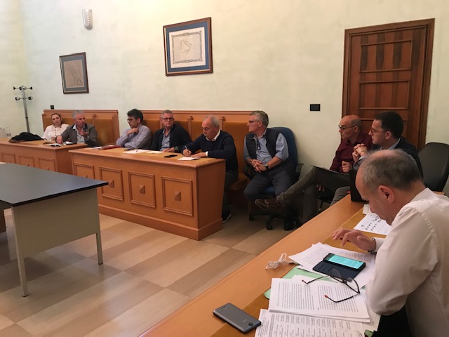 Da Palazzo dei Celestini parte la guerra agli sporcaccioni. Galatina c'è