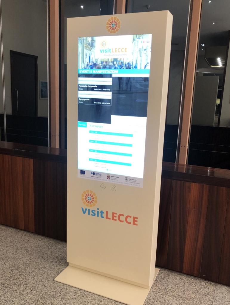  Installati i totem multimediali di VisitLECCE