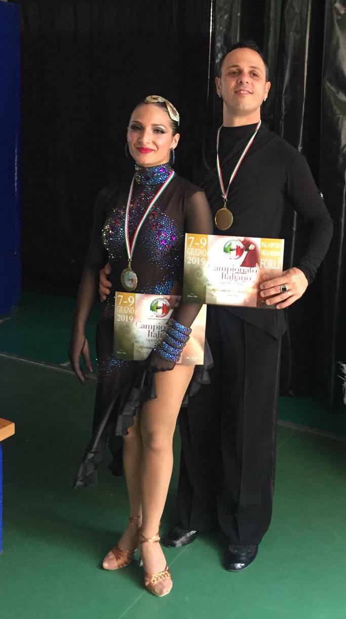 Michele Tundo e Martina Nobile campioni italiani di 'combinata 10 danze' Michele Tundo e Martina Nobile campioni italiani di 'combinata 10 danze'