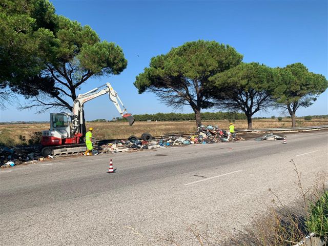 Le strade del Salento ripulite dai rifiuti