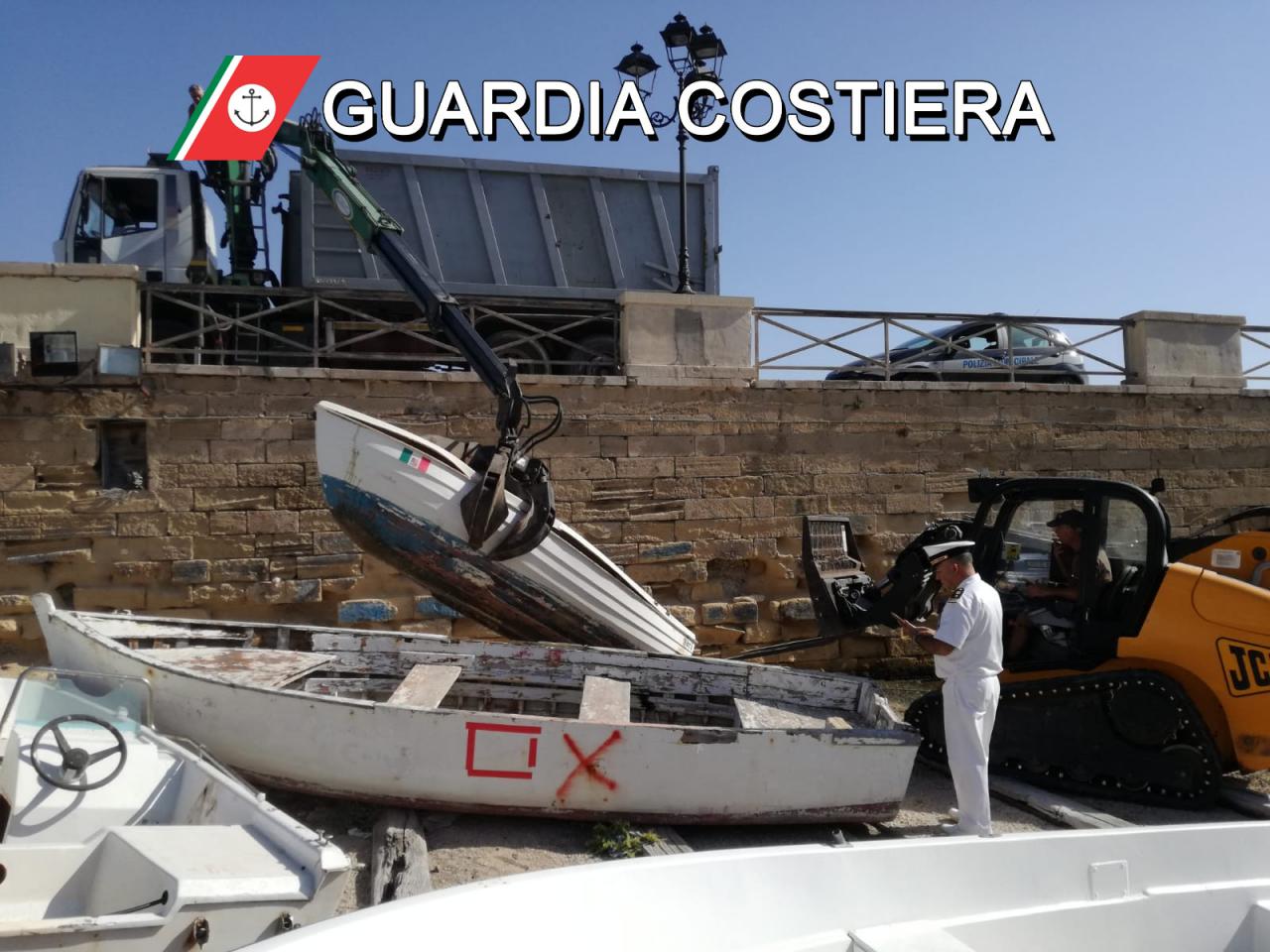 Puliti gli scali d'alaggio del Canneto e del Castello