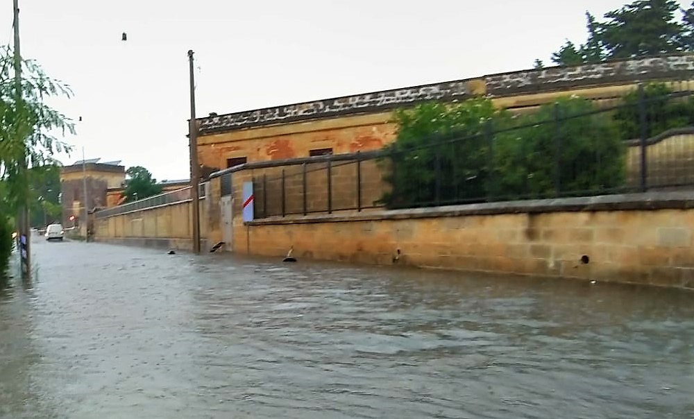 Bomba d'acqua su Galatina